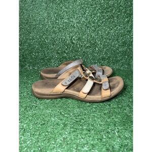 Taos Prize 4 Sandals Womens Size 7 Brown Blue Leather Medallion Slides Slip On